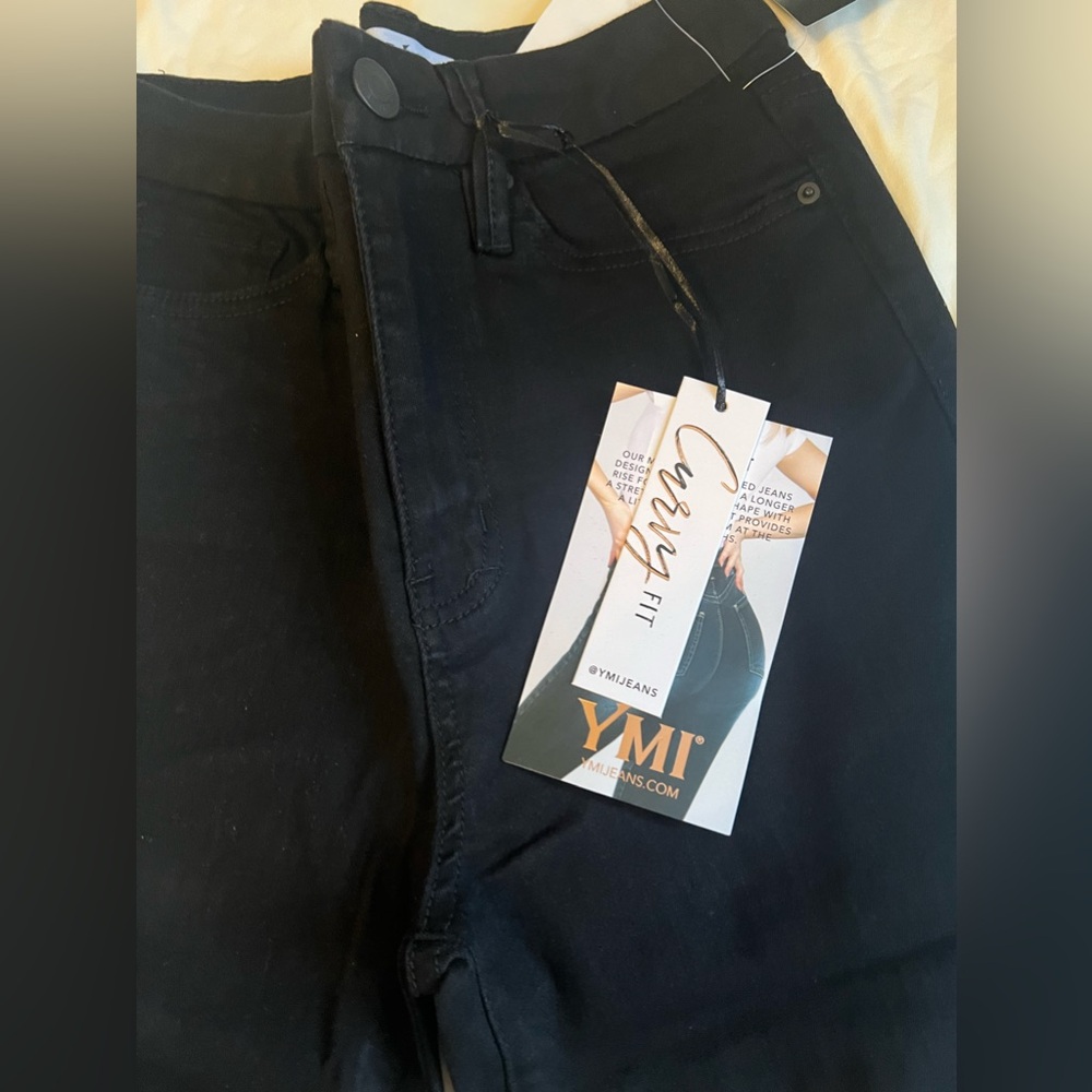 New black YMI ultra high skinny curvy fit jeans.
